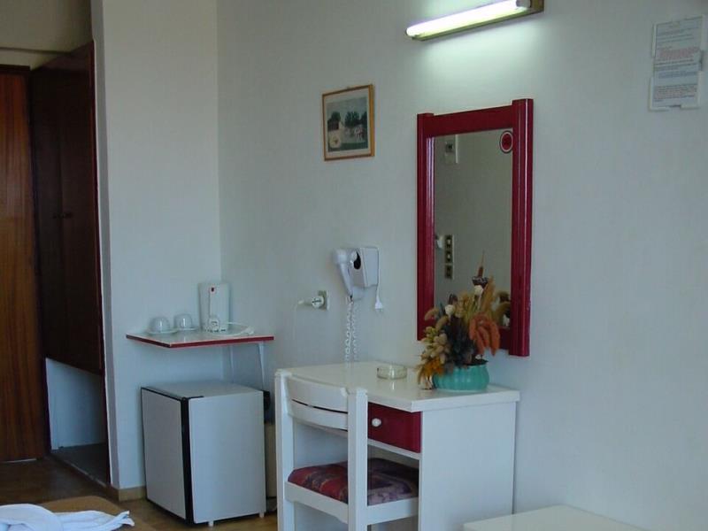 Niriides Beach Hotel Pszalídi Kültér fotó