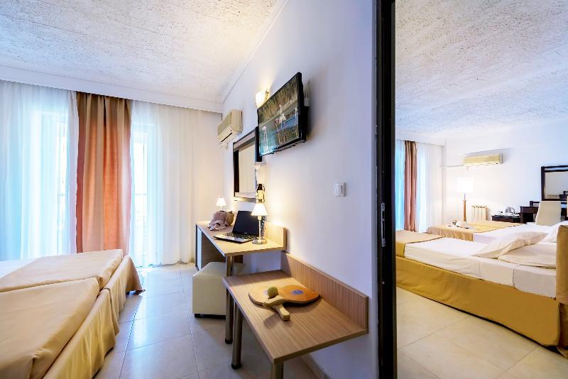 Niriides Beach Hotel Pszalídi Kültér fotó