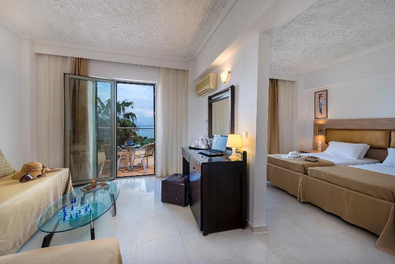 Niriides Beach Hotel Pszalídi Kültér fotó